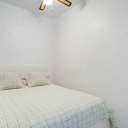 3 Bedroom Cozy In Apartment